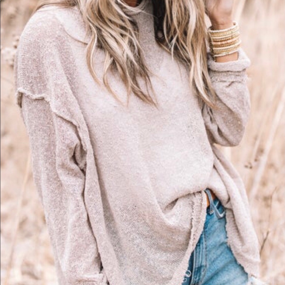 Easel Raw hem sweater
